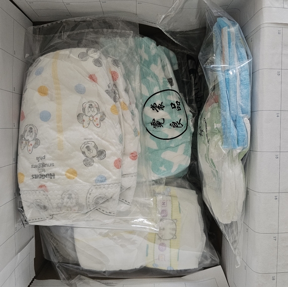 Multibrand Baby Diaper box - Picture 7 of 10